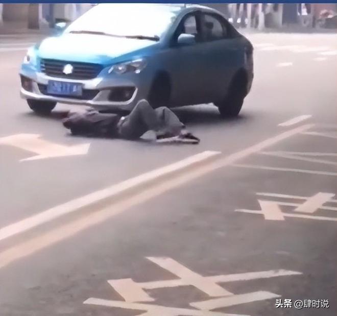 舞横穿时被公交撞倒反遭澳门警方指控凯发K8国际内地女在澳门马路中间跳(图9)